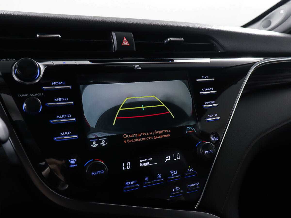 Б/У Тойота Камри 2021 года. Фото: #18