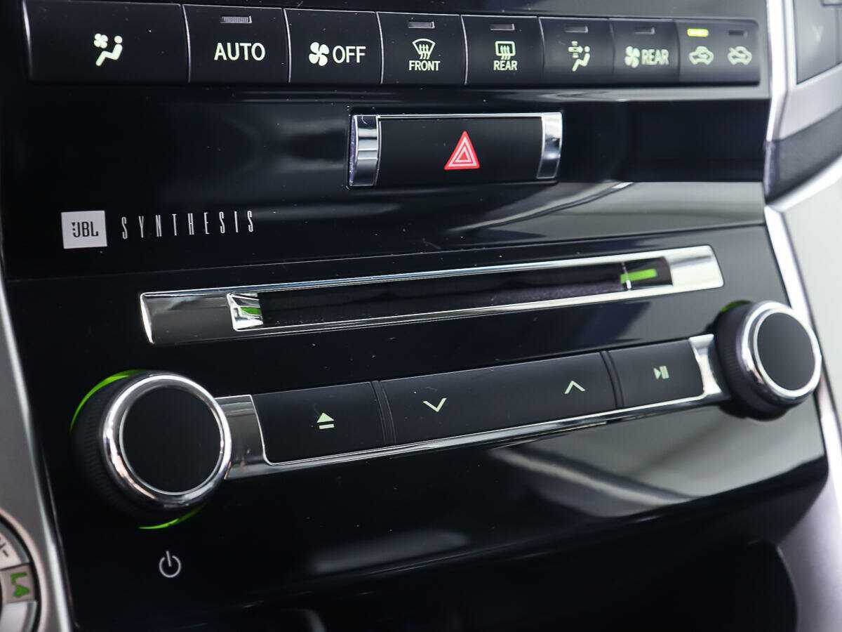 Б/У Тойота Лэнд Крузер 2012 года. Фото: #20