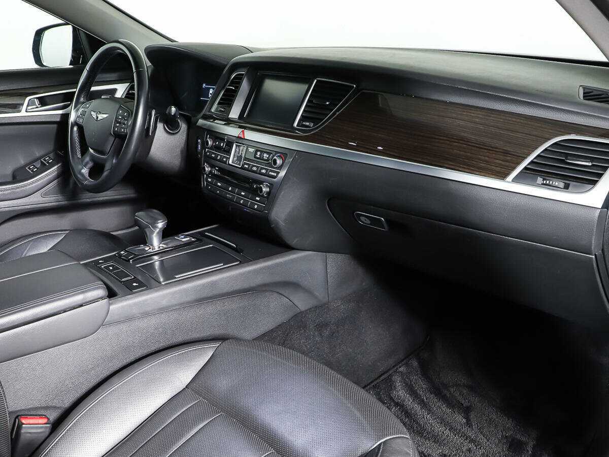 Б/У Генезис Г80 2017 года. Фото: #8