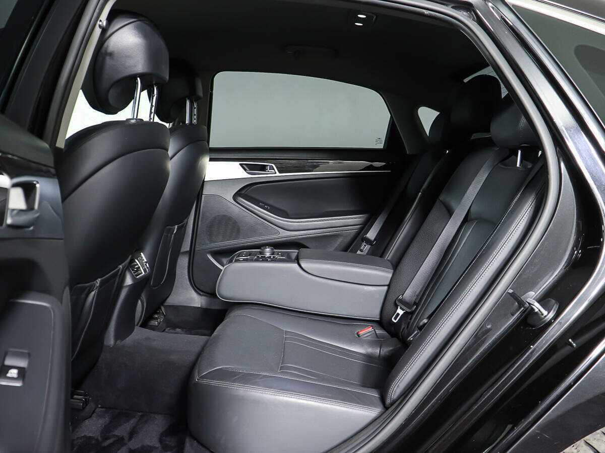 Б/У Генезис Г80 2017 года. Фото: #9