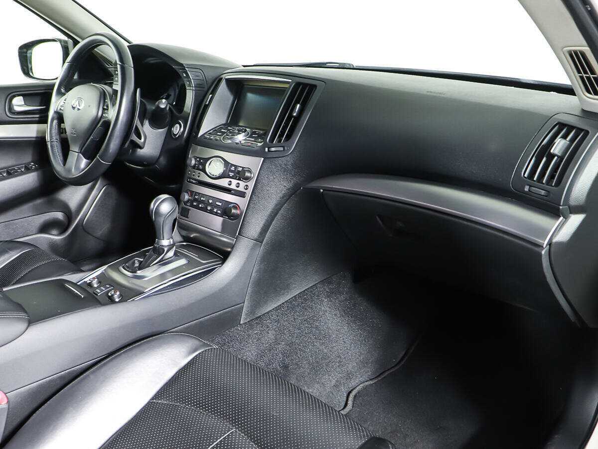 Б/У Инфинити Г 2013 года. Фото: #8