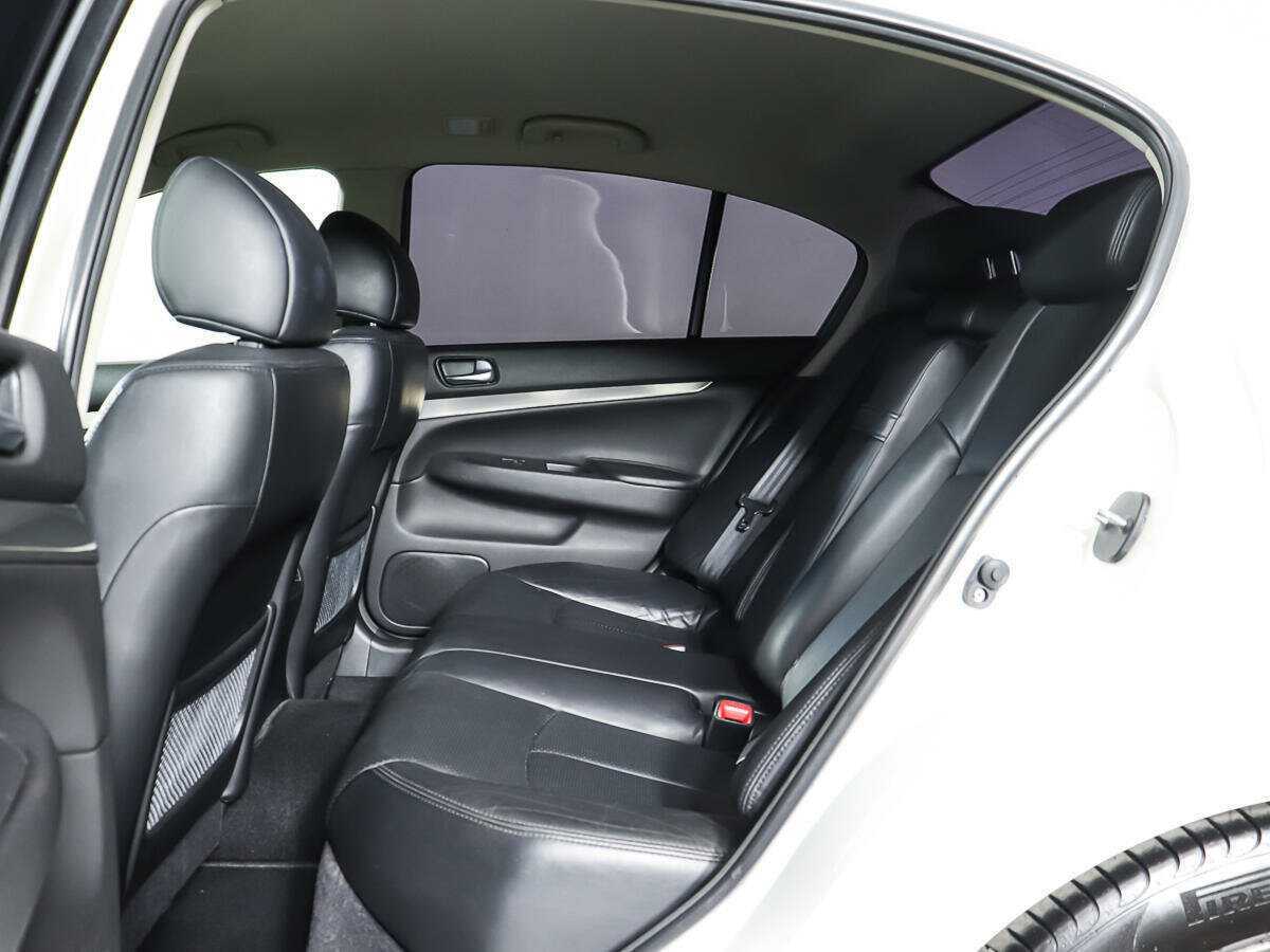 Б/У Инфинити Г 2013 года. Фото: #9