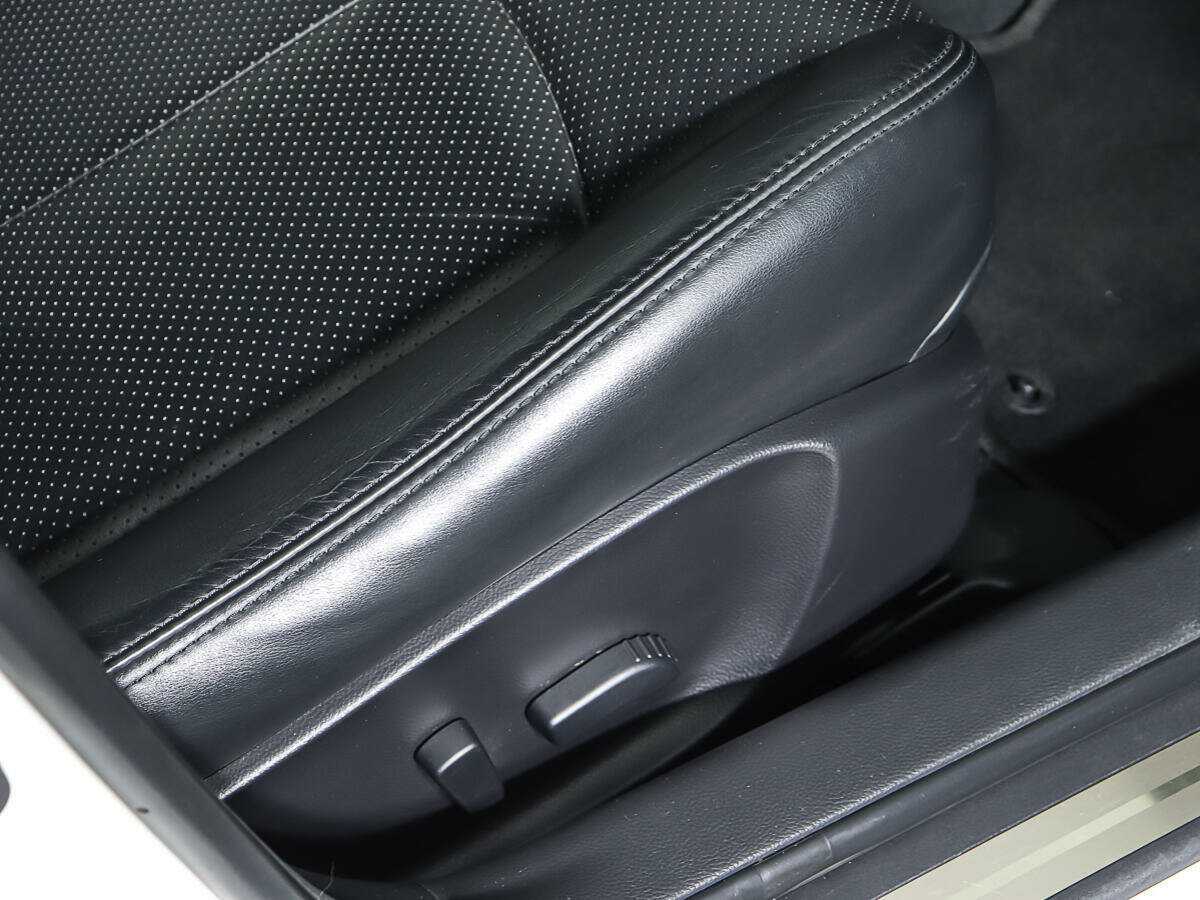 Б/У Инфинити Г 2013 года. Фото: #15