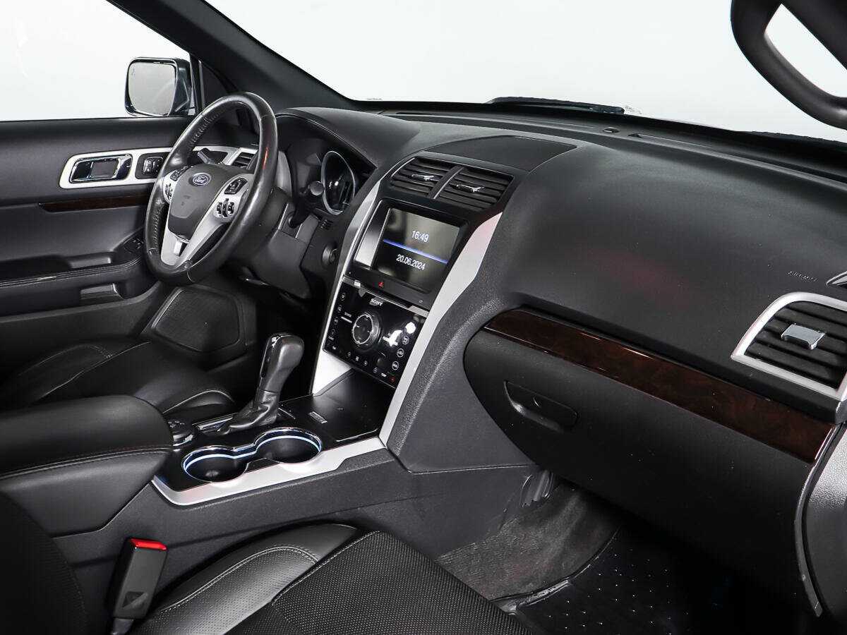 Б/У Форд Експлорер 2015 года. Фото: #8