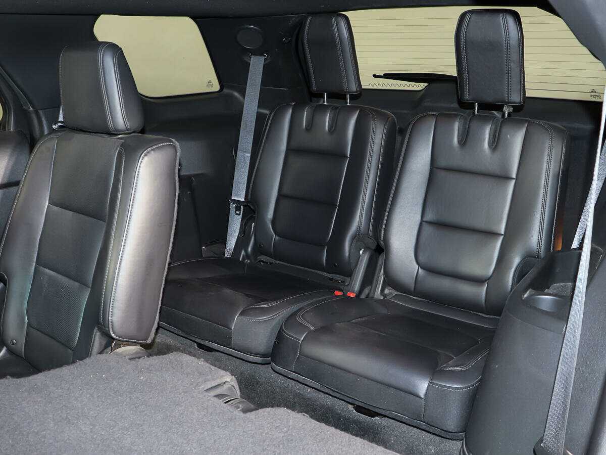 Б/У Форд Експлорер 2015 года. Фото: #10