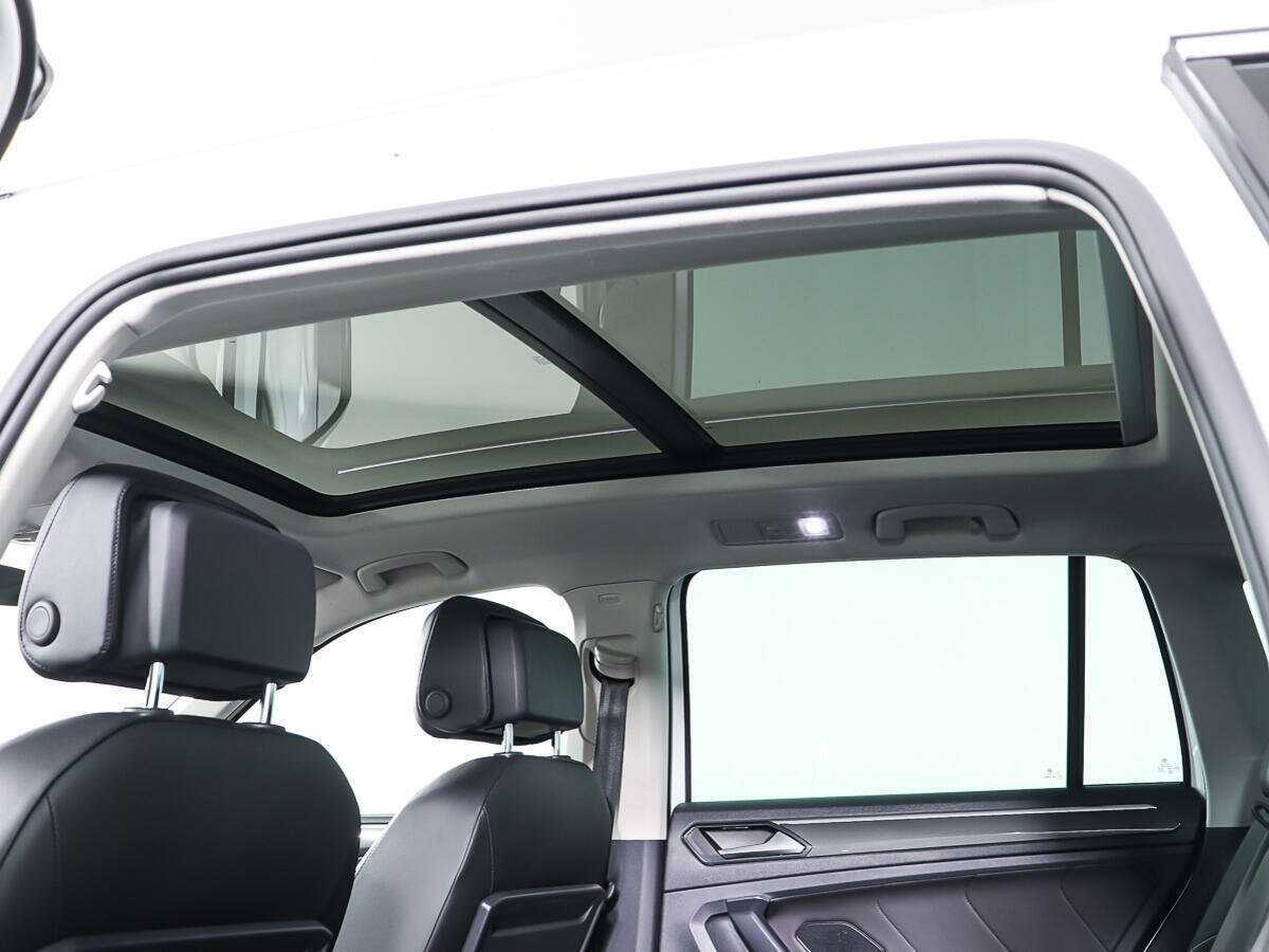 Б/У Фольксваген Тигуан 2017 года. Фото: #15