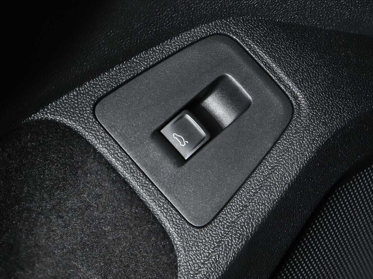 Б/У Фольксваген Тигуан 2018 года. Фото: #17