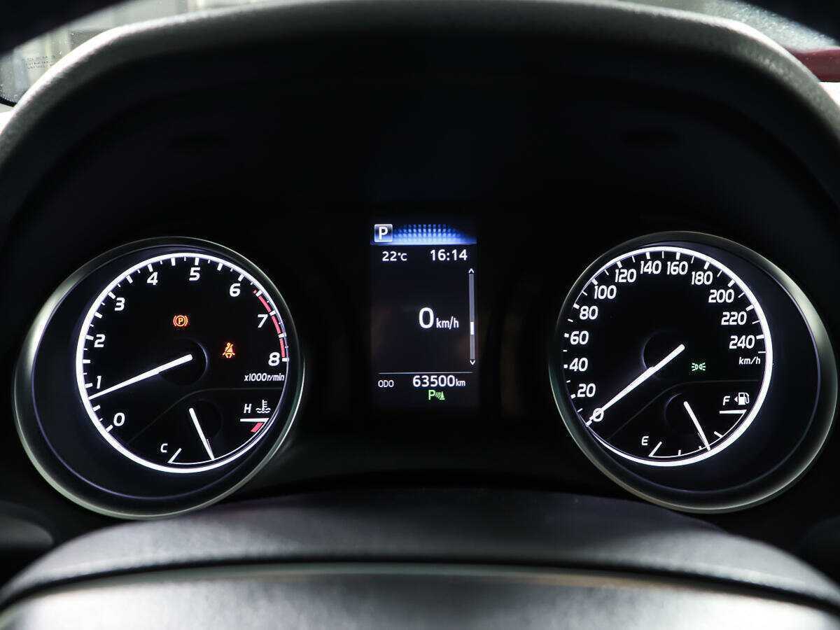 Б/У Тойота Камри 2020 года. Фото: #13