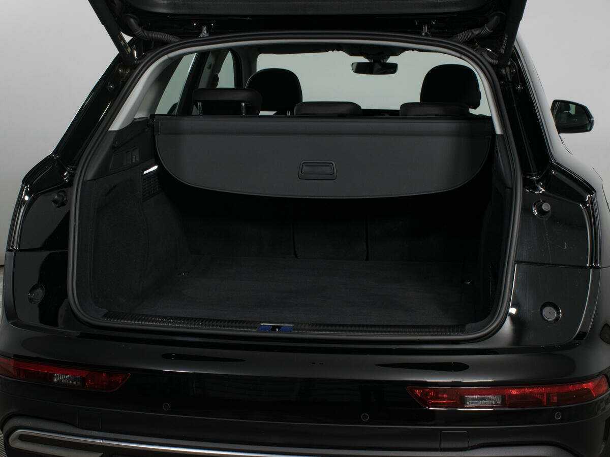 Б/У Ауди К5 2021 года. Фото: #6