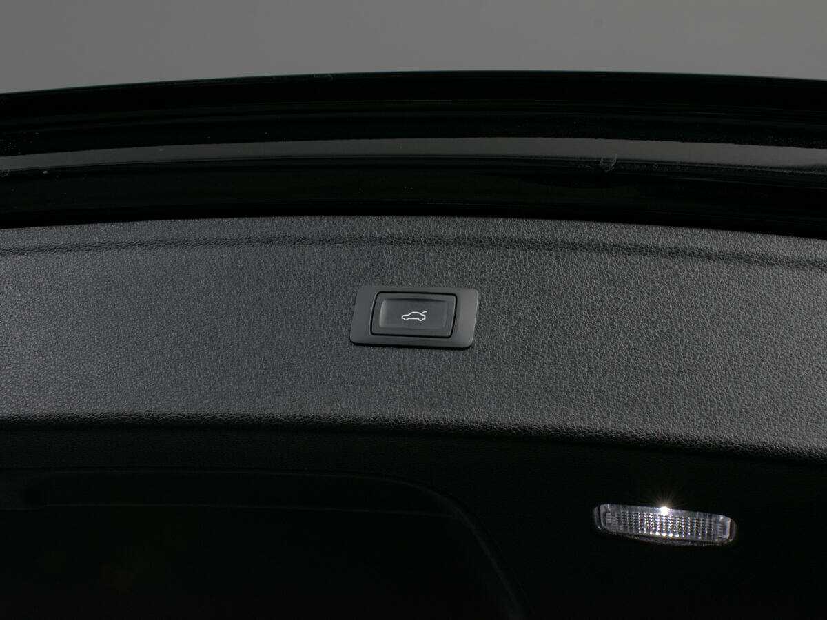 Б/У Ауди К5 2021 года. Фото: #7