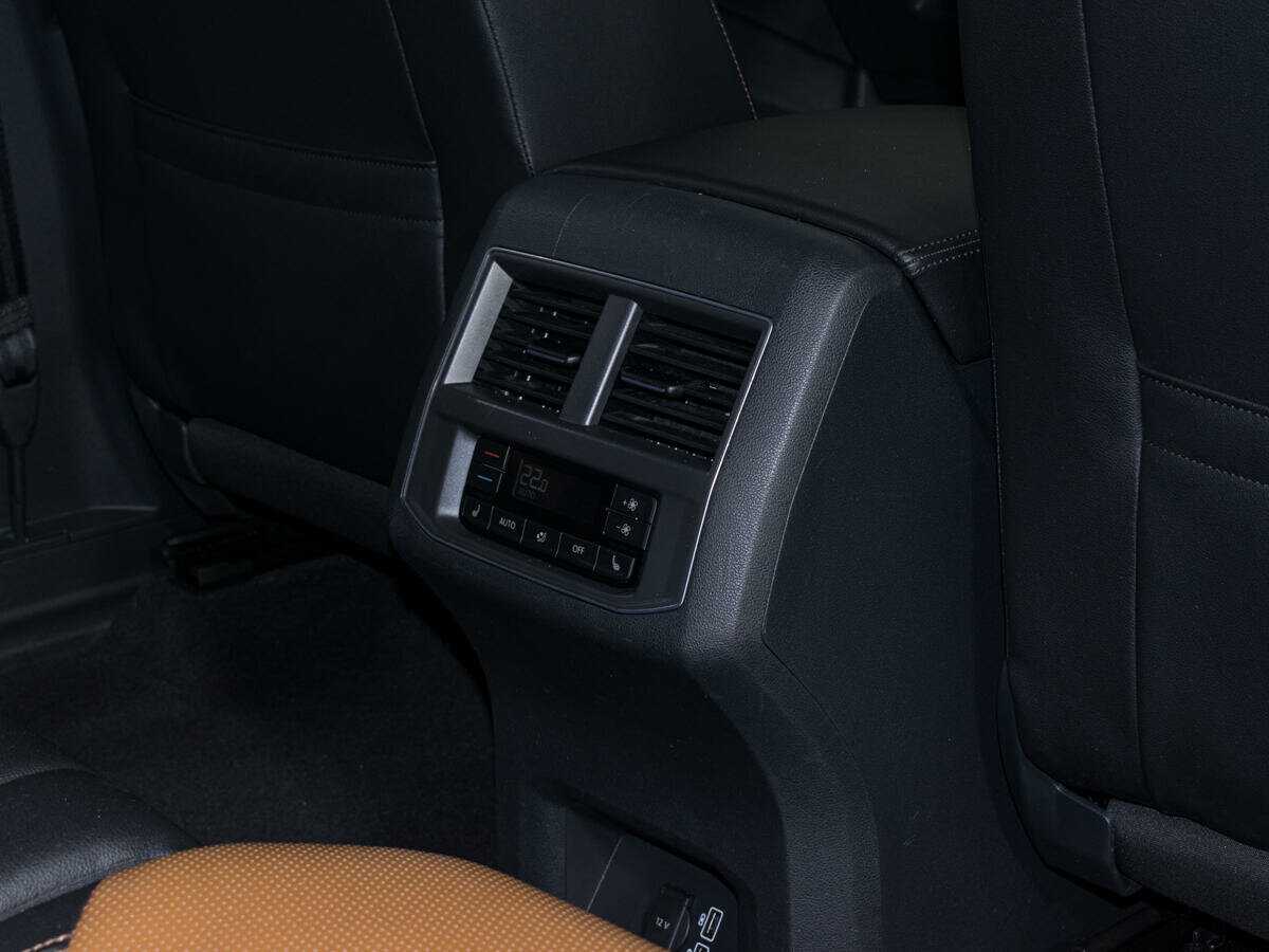 Б/У Фольксваген Терамонт 2018 года. Фото: #13