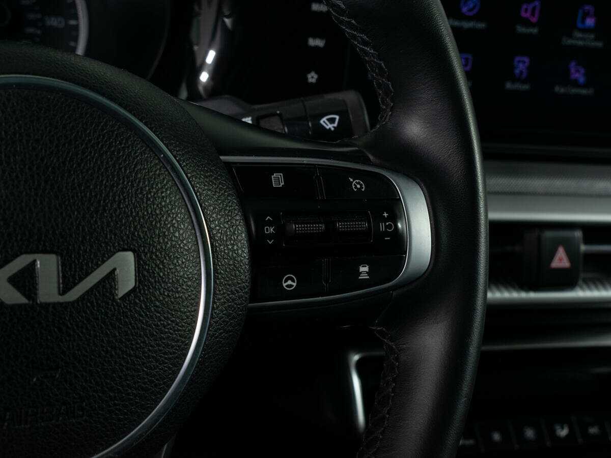 Б/У Киа К5 2023 года. Фото: #16