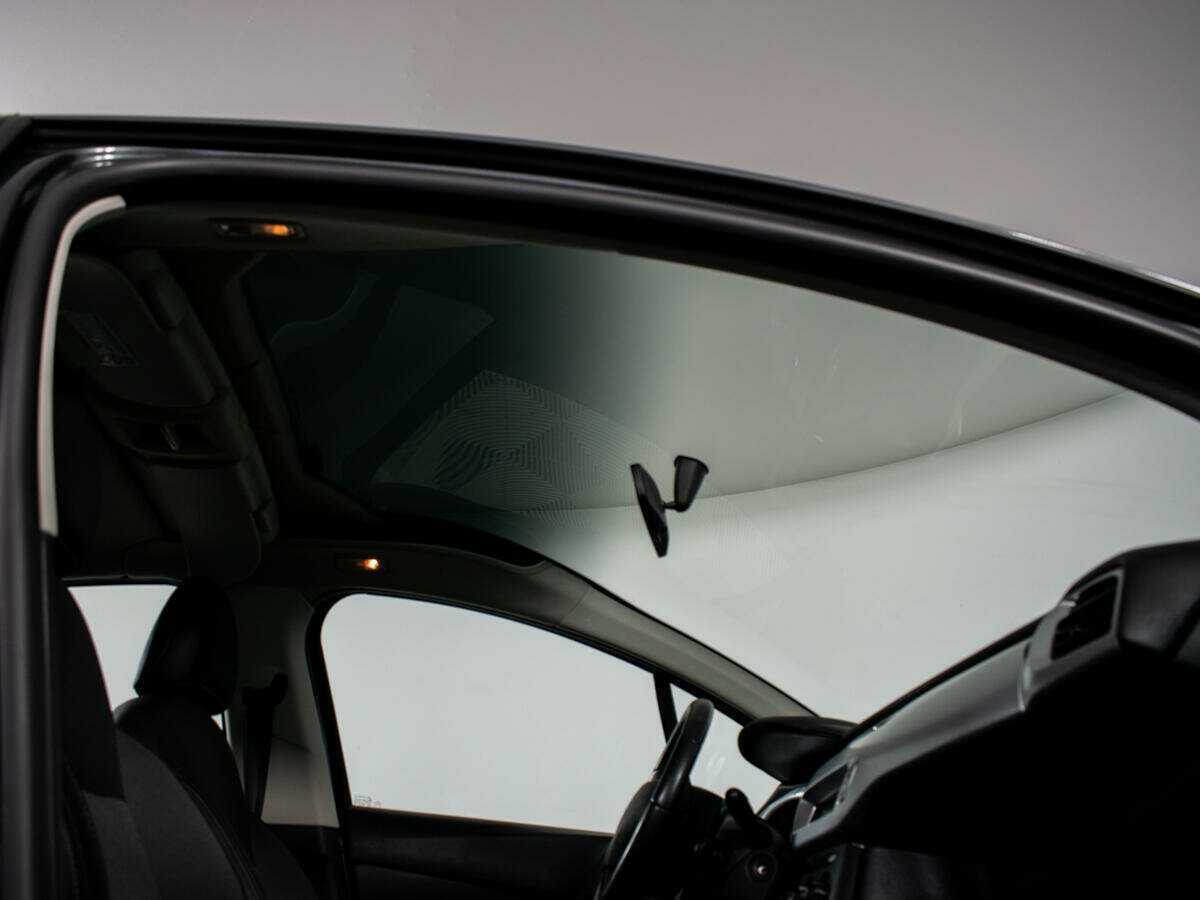 Б/У Ситроен Ц3 2013 года. Фото: #12