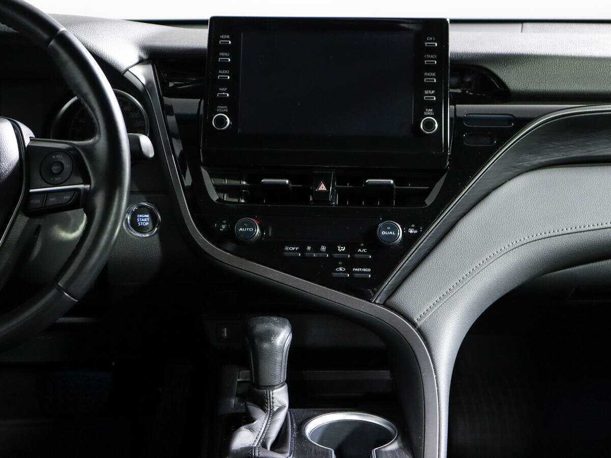 Б/У Тойота Камри 2021 года. Фото: #10