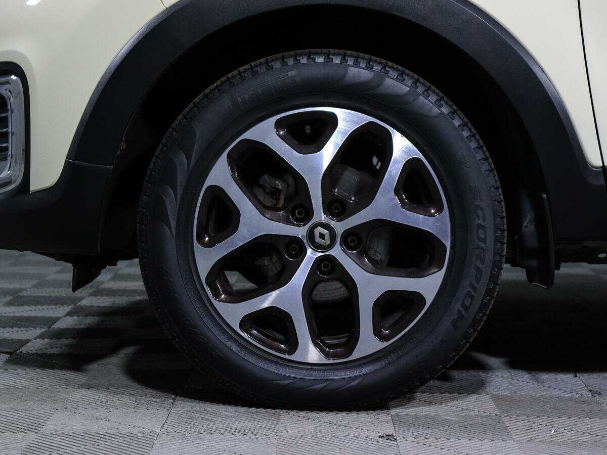 Б/У Рено Каптюр 2018 года. Фото: #13