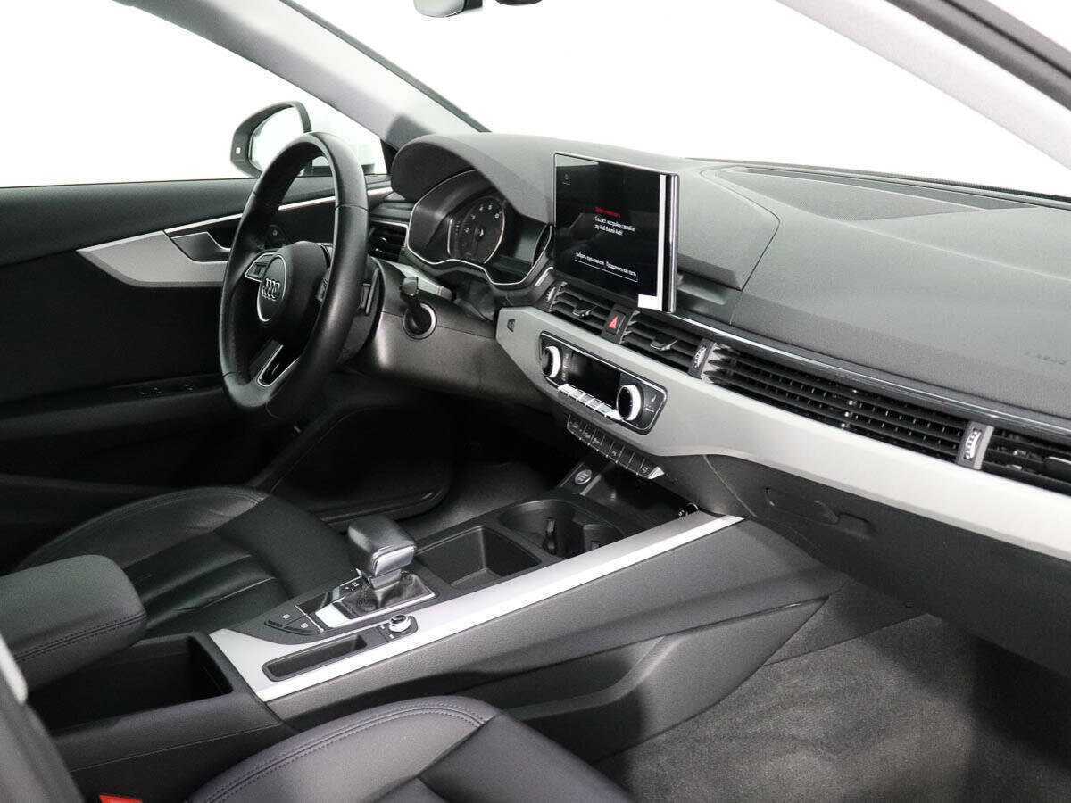 Б/У Ауди А4 2021 года. Фото: #8