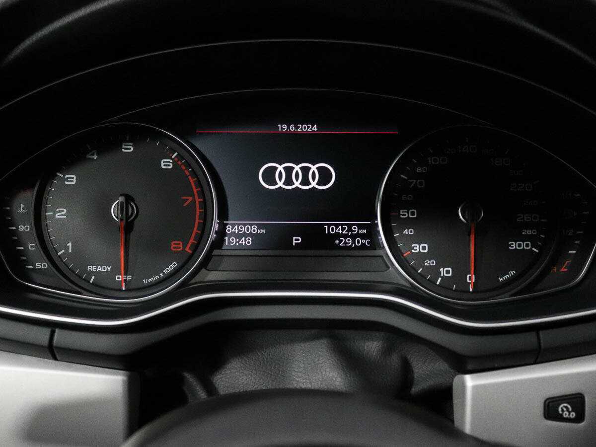 Б/У Ауди А4 2021 года. Фото: #11