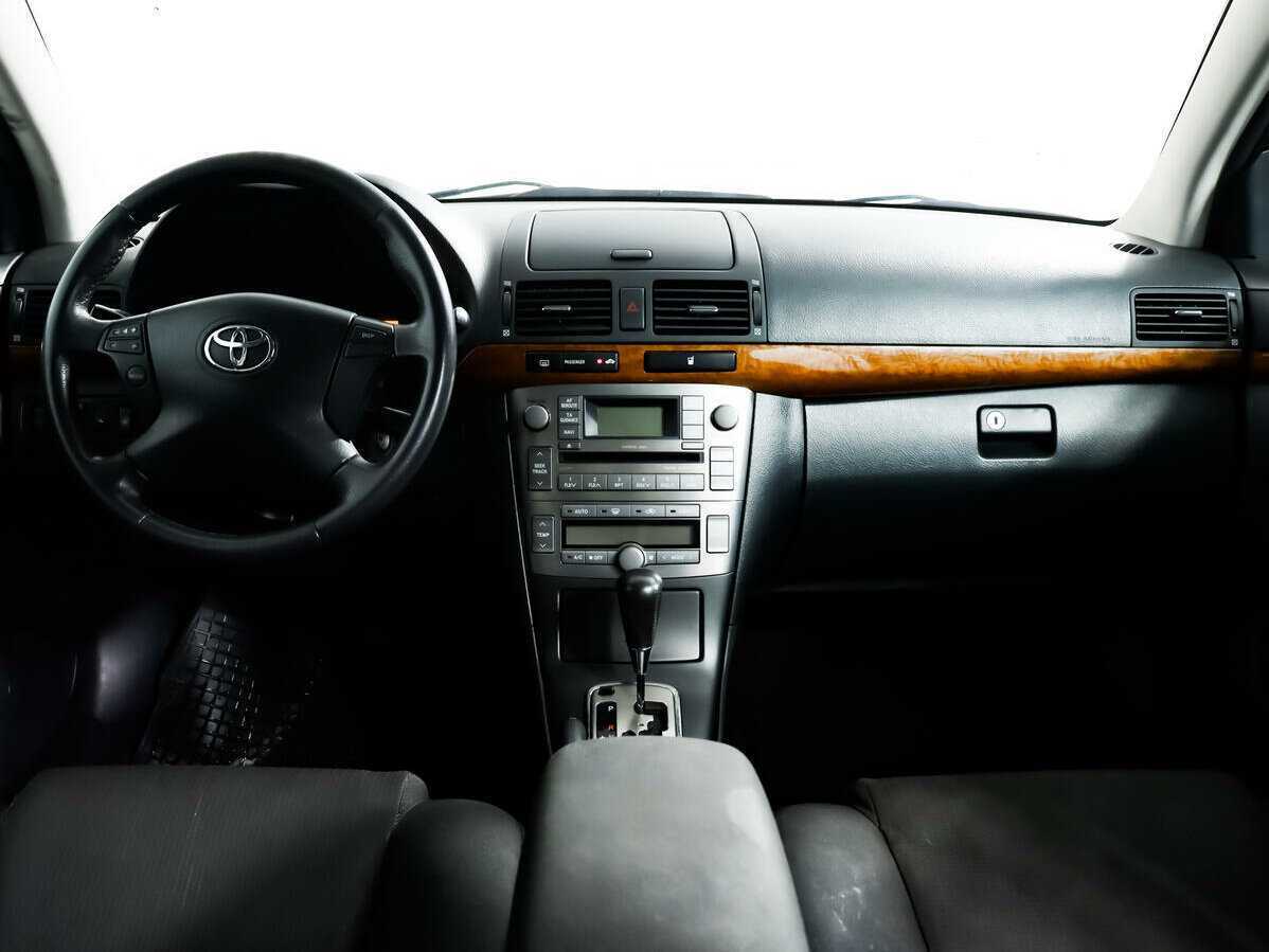 Б/У Тойота Авенсис 2007 года. Фото: #10