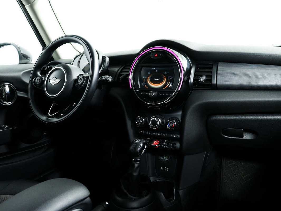 Б/У Мини Хэтч 2017 года. Фото: #8