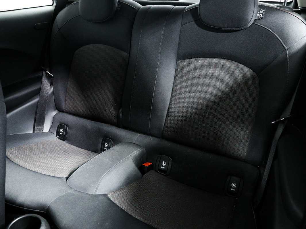 Б/У Мини Хэтч 2017 года. Фото: #11