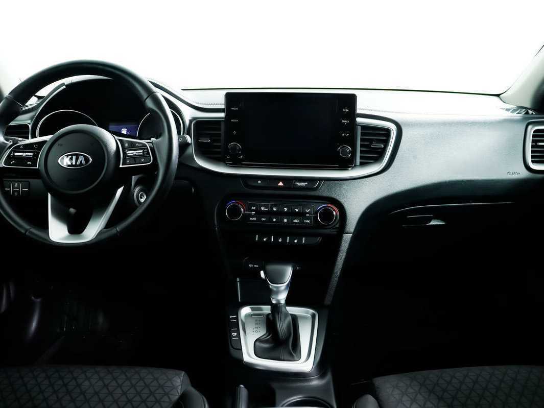 Б/У Киа Икс-Сид 2020 года. Фото: #10