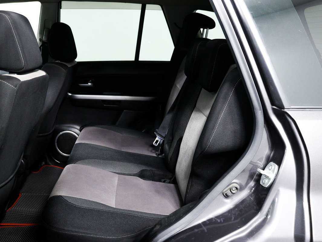 Б/У Сузуки Гранд Витара 2011 года. Фото: #11