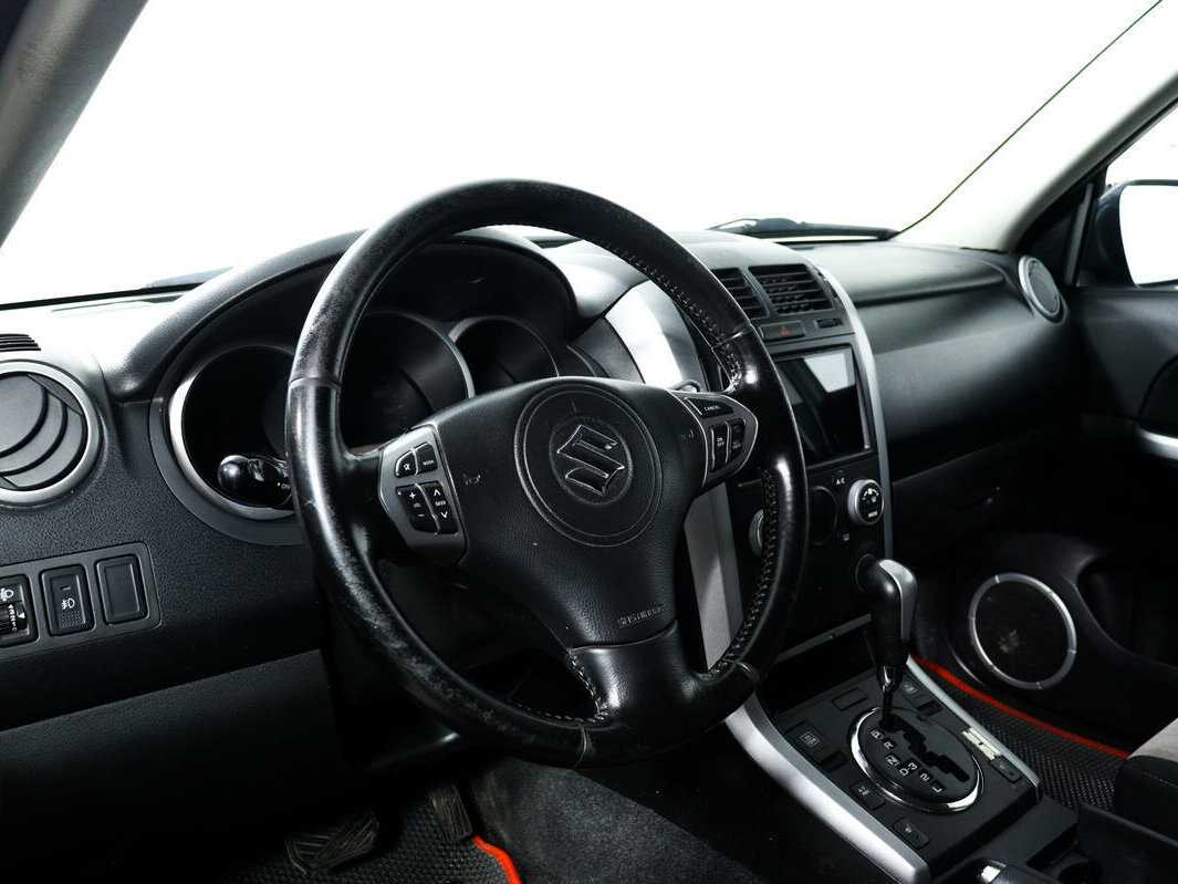 Б/У Сузуки Гранд Витара 2011 года. Фото: #12