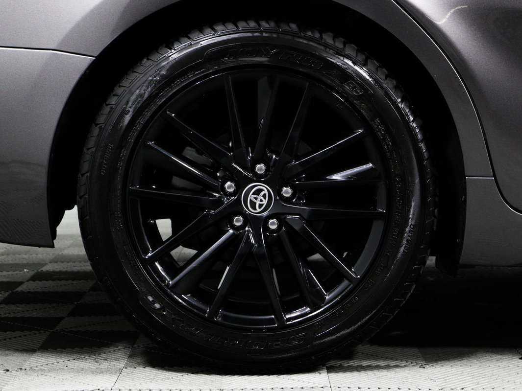 Б/У Тойота Камри 2021 года. Фото: #13