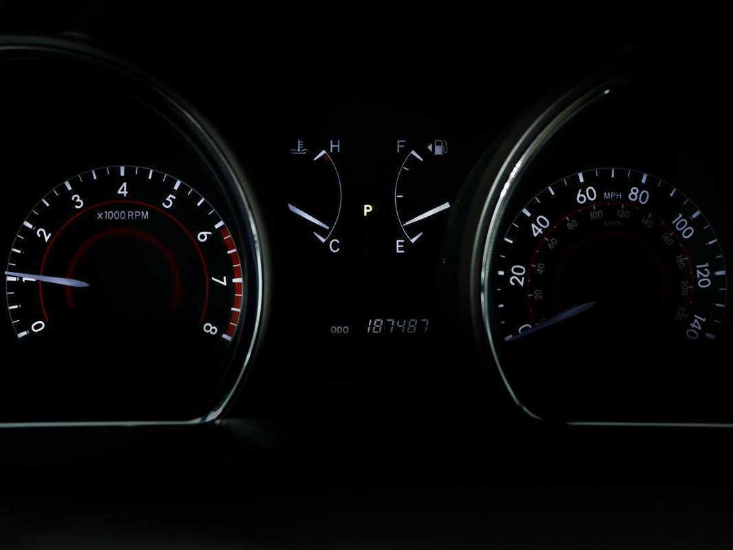 Б/У Тойота Хайлэндер 2010 года. Фото: #9