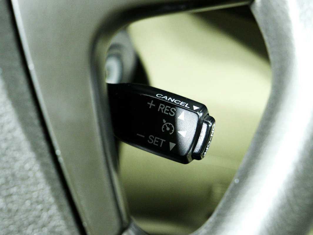 Б/У Тойота Хайлэндер 2010 года. Фото: #13