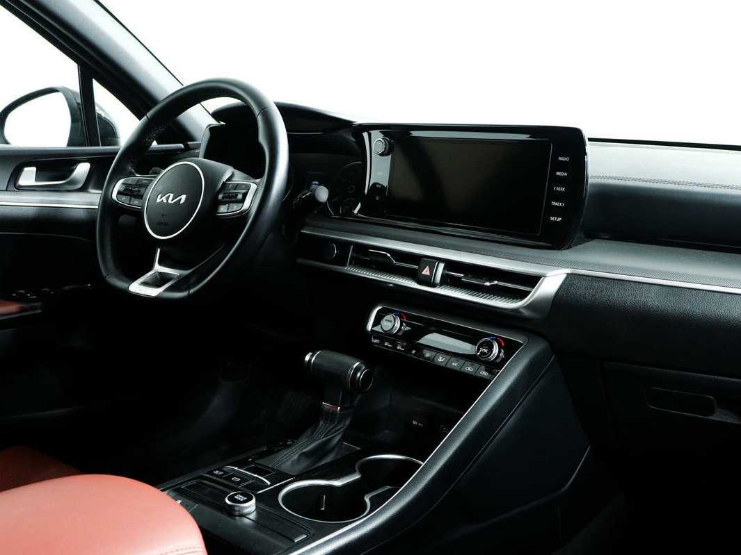 Б/У Киа К5 2022 года. Фото: #8