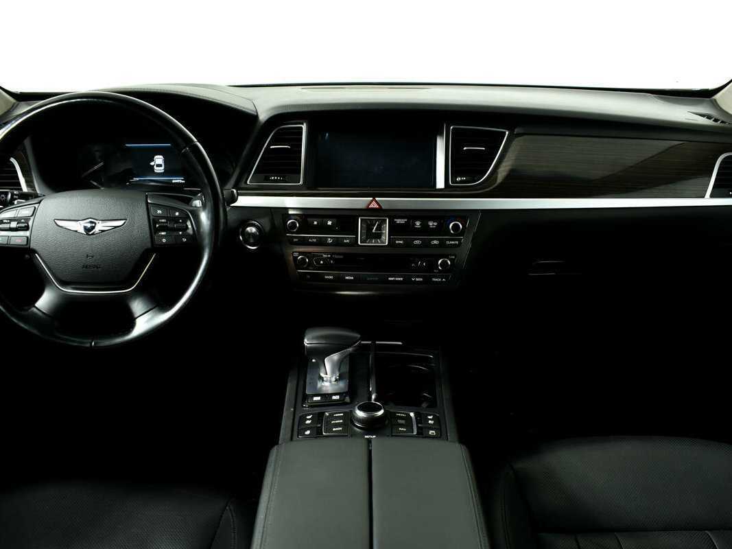 Б/У Генезис Г80 2018 года. Фото: #10