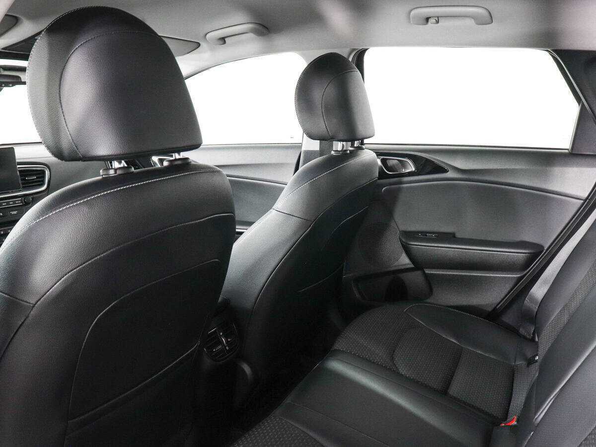 Б/У Киа Сид 2018 года. Фото: #11