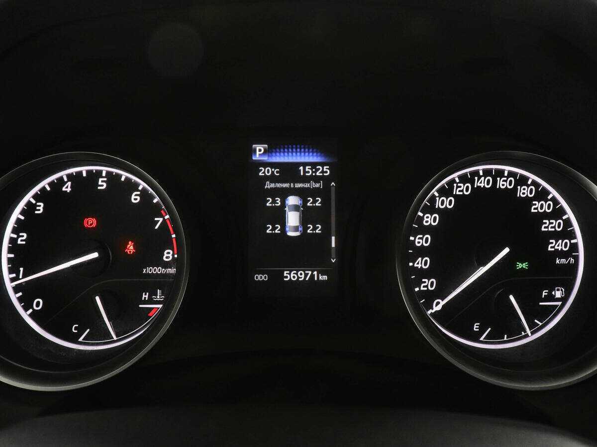 Б/У Тойота Камри 2021 года. Фото: #10