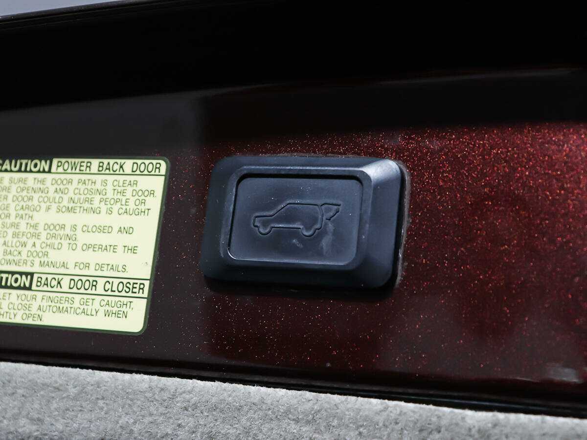 Б/У Лексус Р-Икс 2008 года. Фото: #16