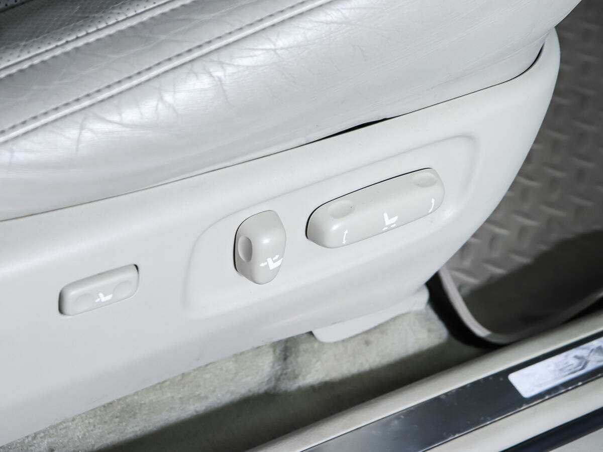 Б/У Лексус Р-Икс 2008 года. Фото: #17