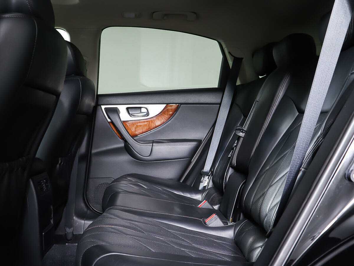 Б/У Инфинити Ф-Икс 2013 года. Фото: #9