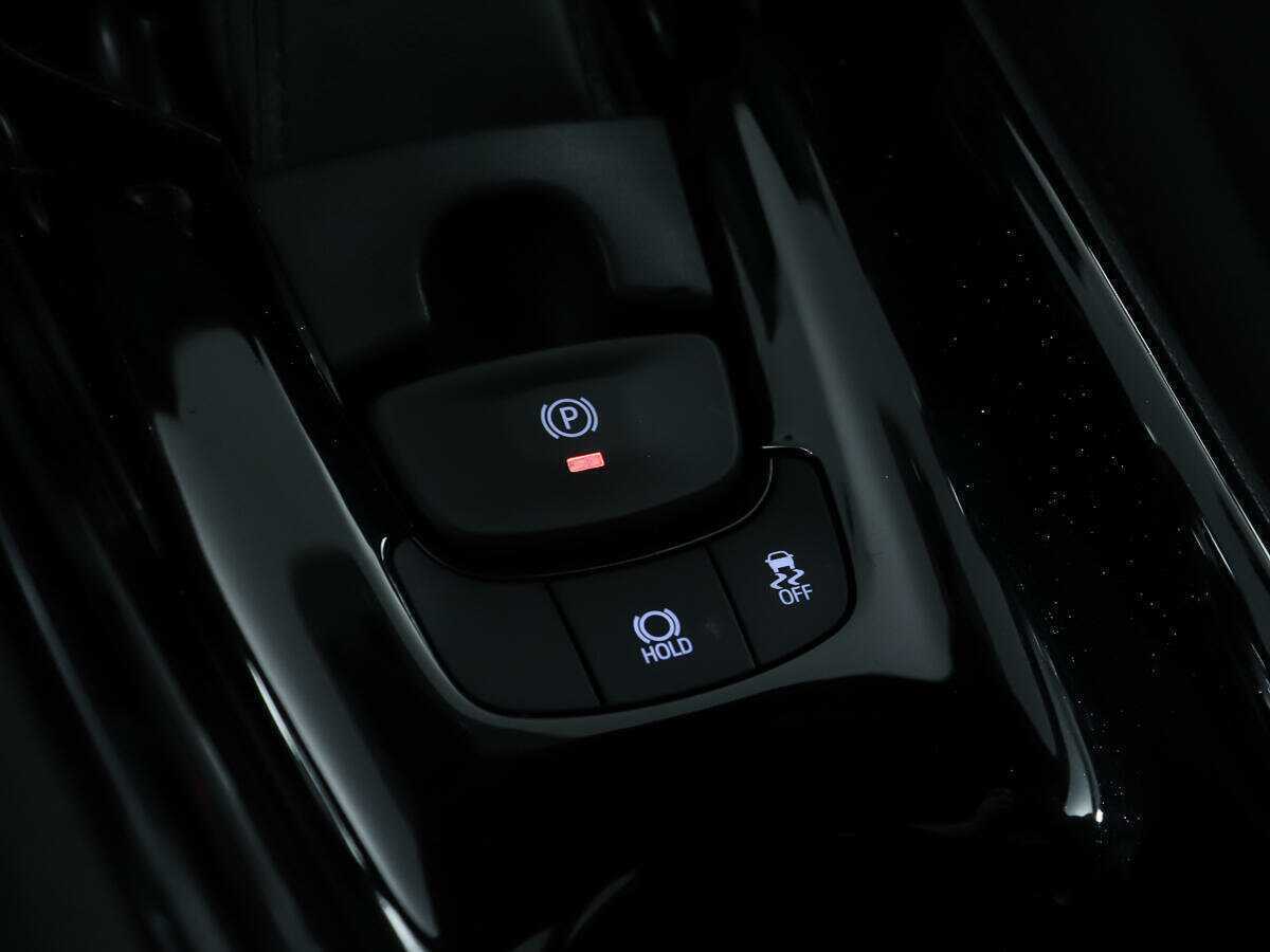 Б/У Тойота Ц-ШР 2018 года. Фото: #18