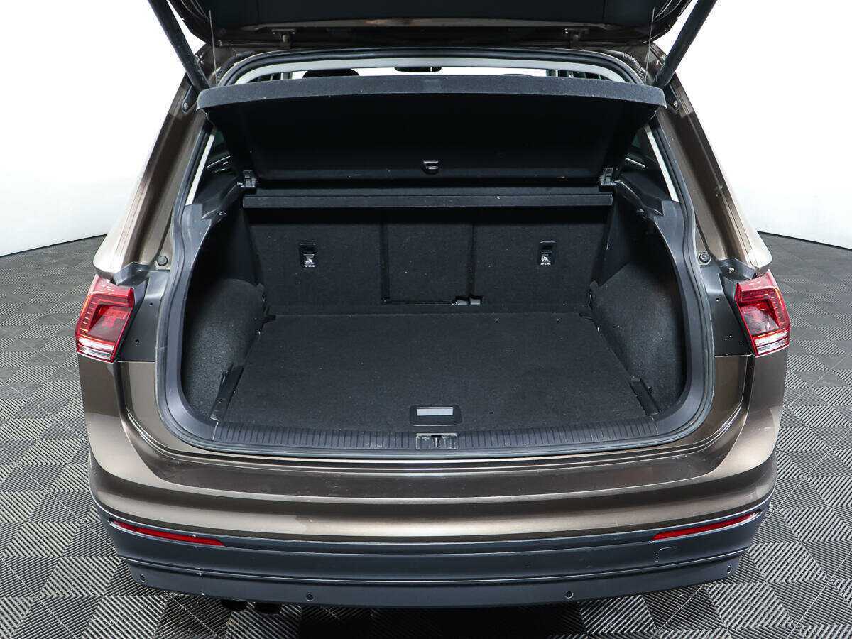 Б/У Фольксваген Тигуан 2019 года. Фото: #9