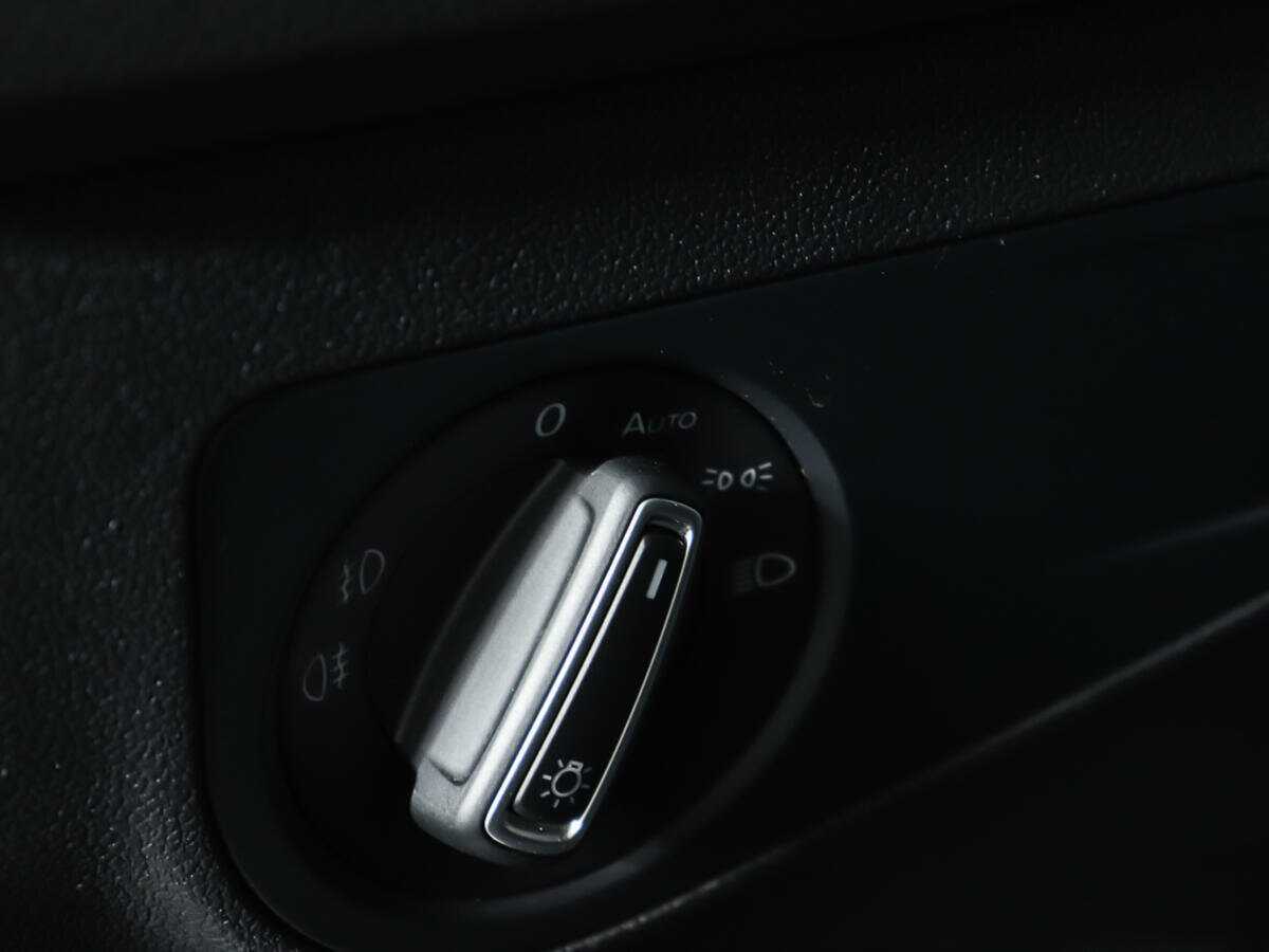 Б/У Фольксваген Тигуан 2019 года. Фото: #15