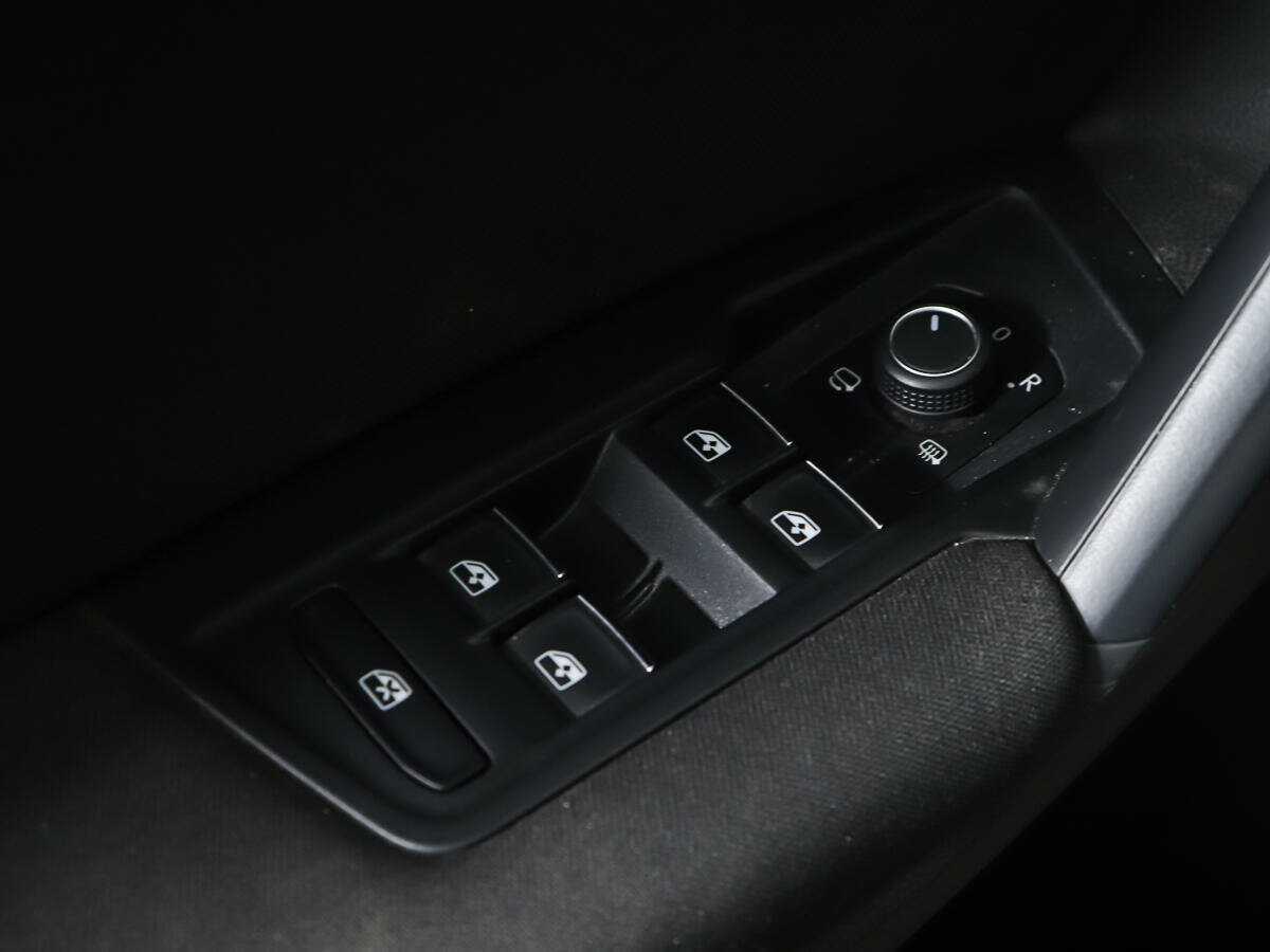 Б/У Фольксваген Тигуан 2019 года. Фото: #16