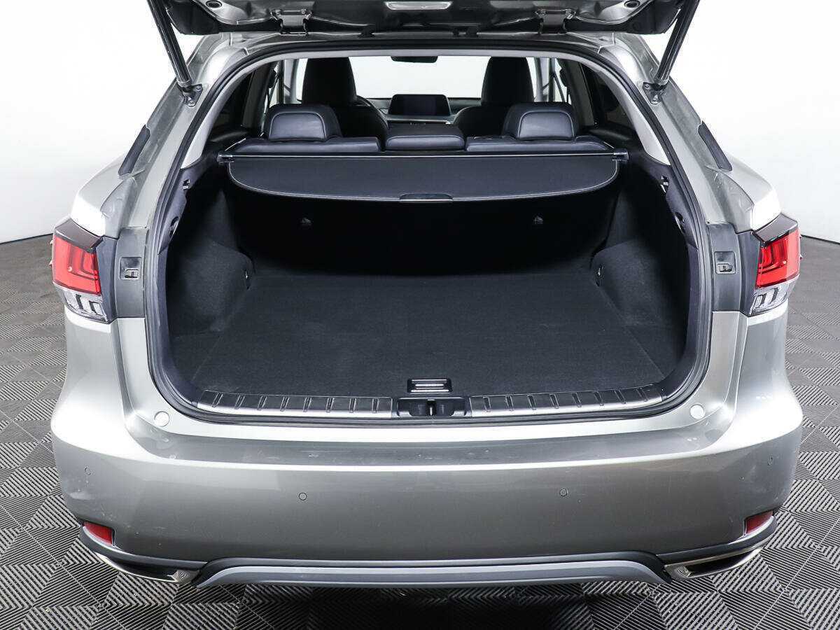 Б/У Лексус Р-Икс 2020 года. Фото: #9