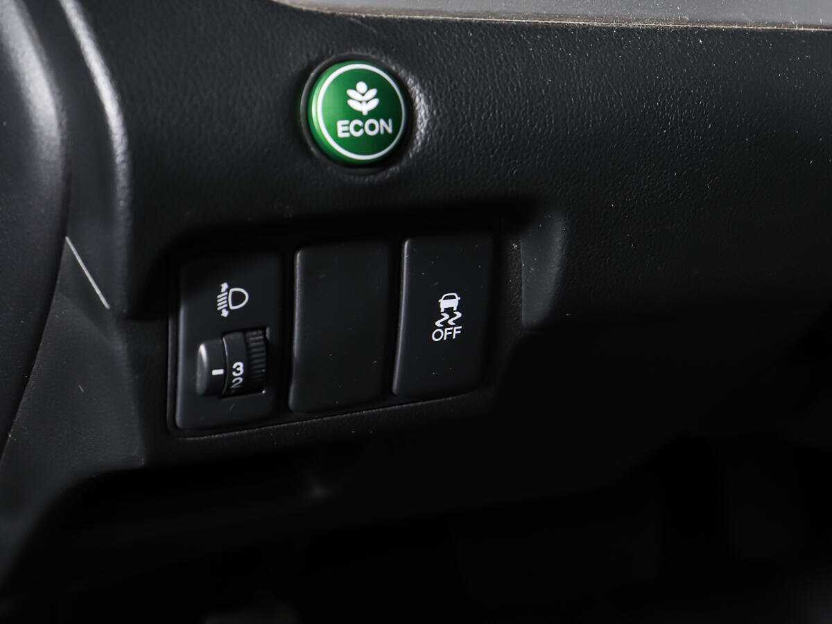 Б/У Хонда ЦР-В 2013 года. Фото: #15