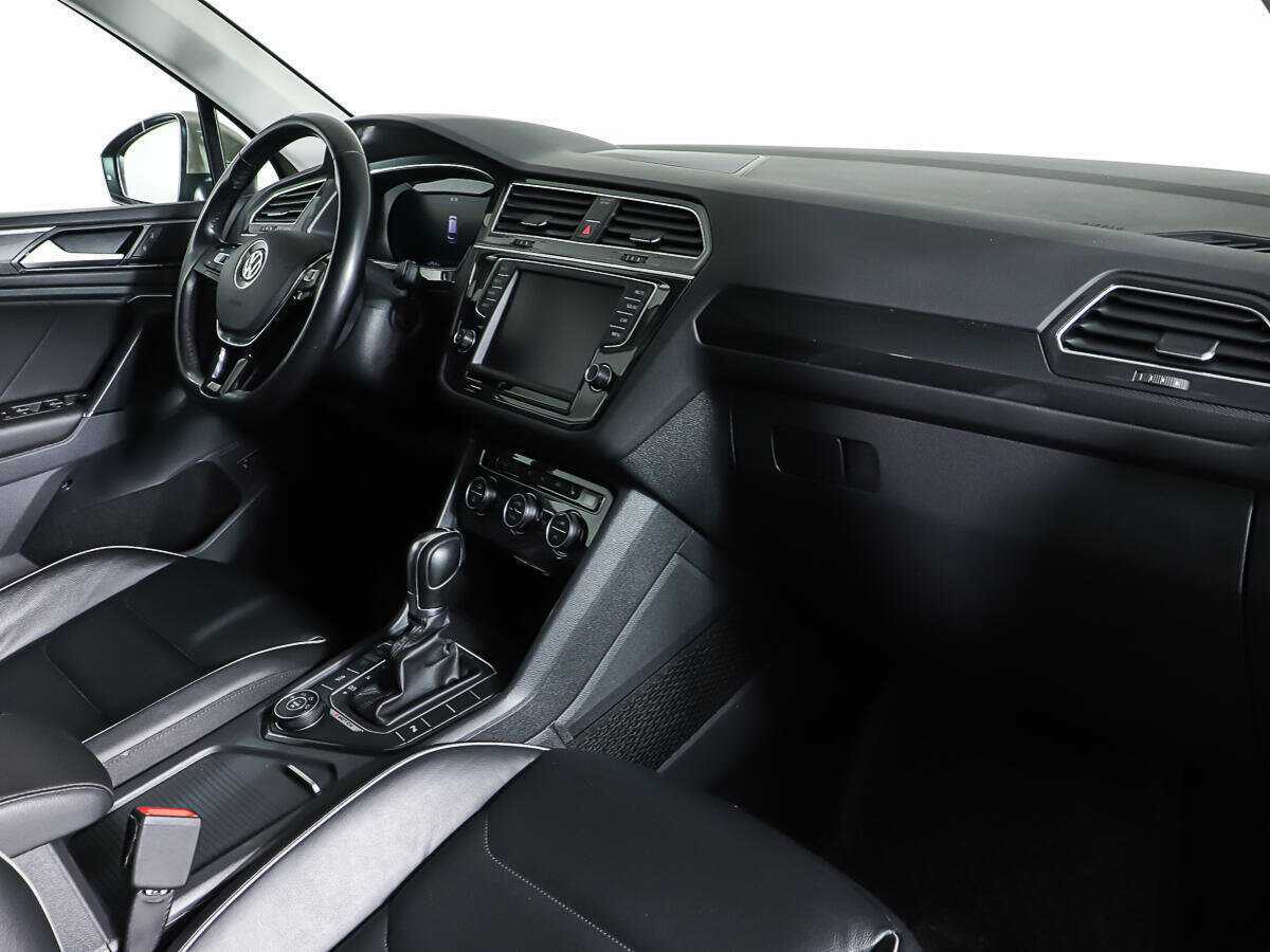 Б/У Фольксваген Тигуан 2017 года. Фото: #10