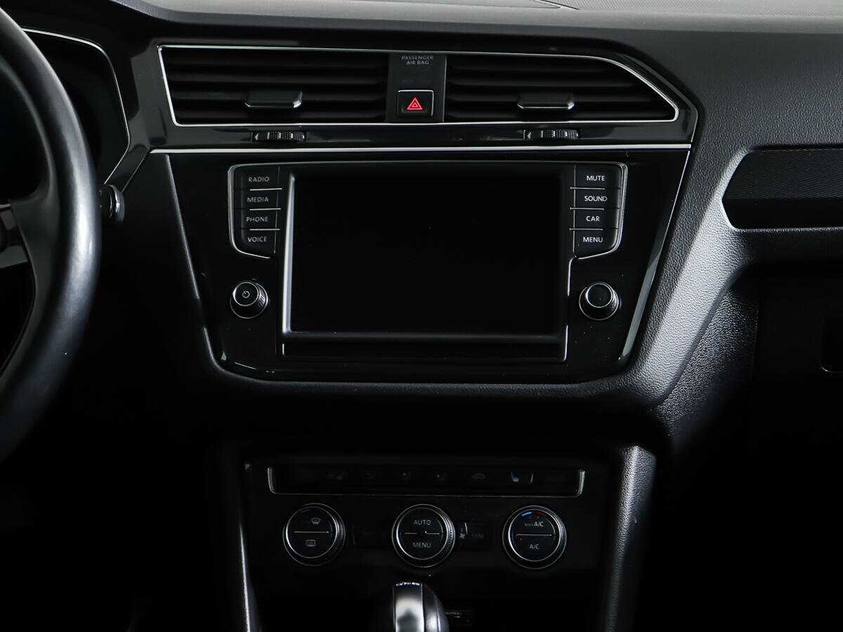 Б/У Фольксваген Тигуан 2017 года. Фото: #13