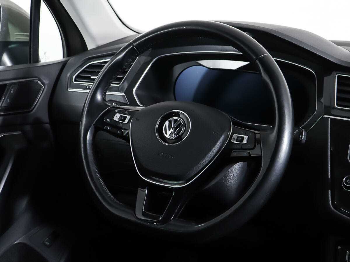 Б/У Фольксваген Тигуан 2017 года. Фото: #16