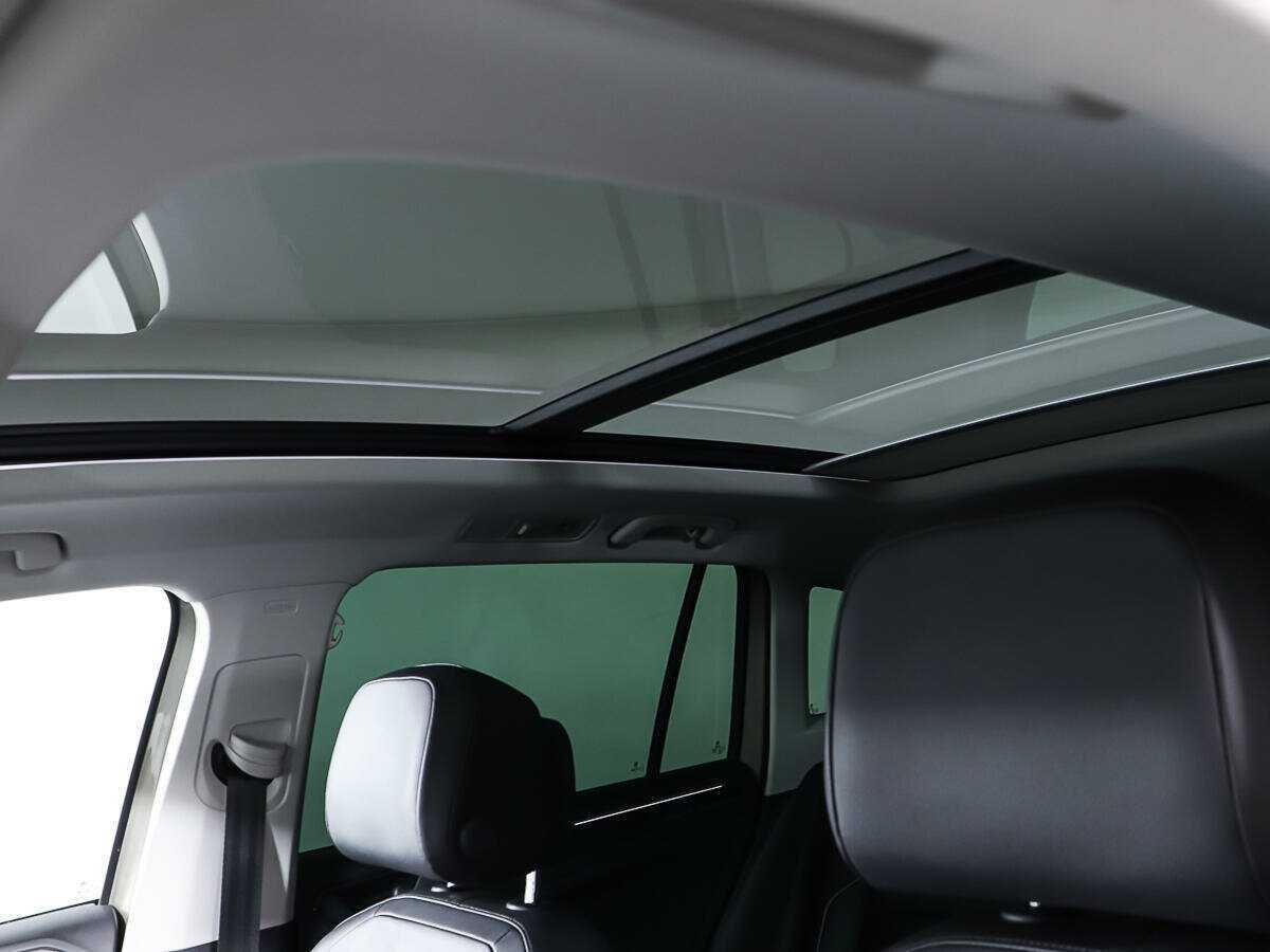 Б/У Фольксваген Тигуан 2017 года. Фото: #22