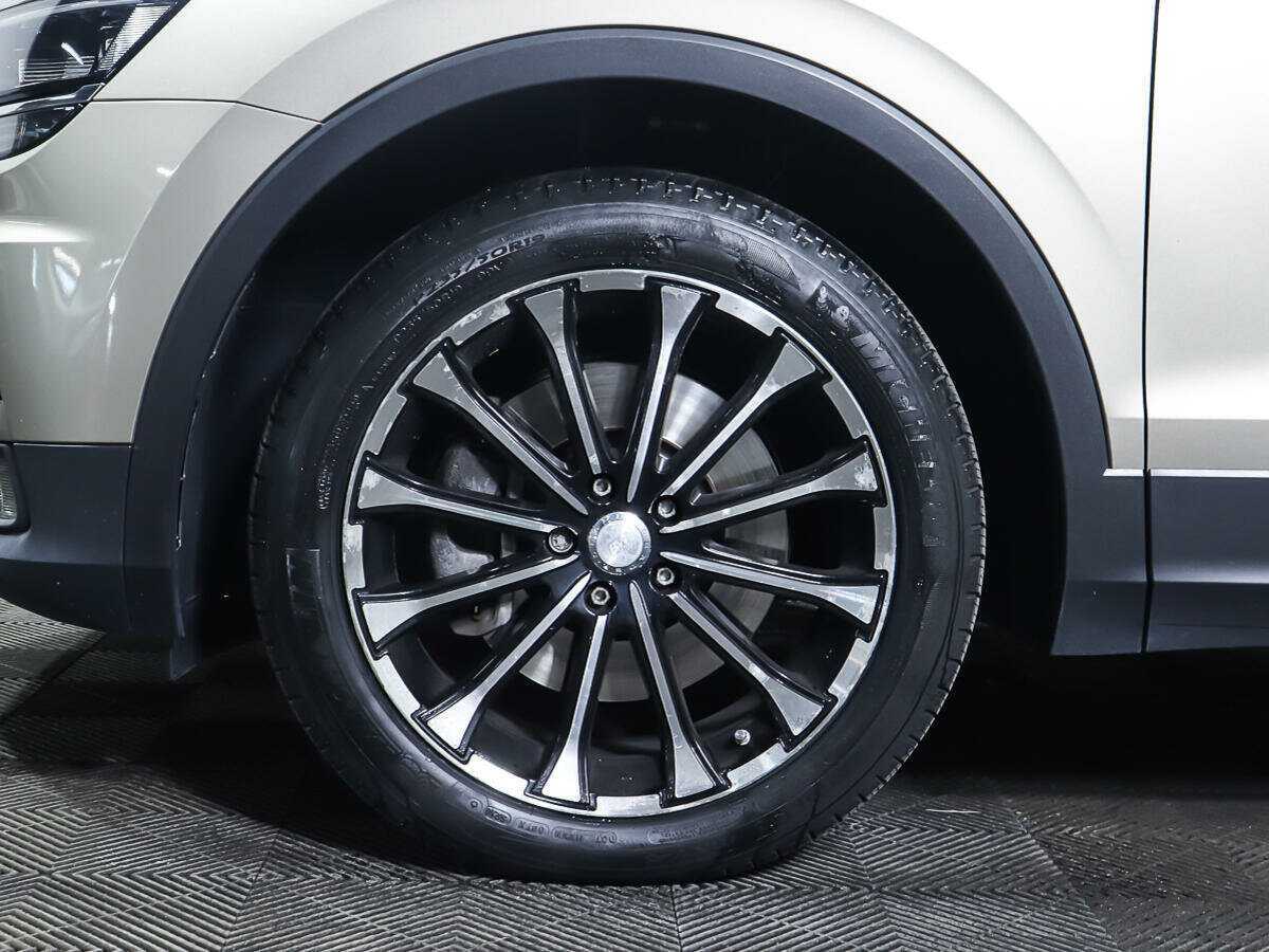 Б/У Фольксваген Тигуан 2017 года. Фото: #23