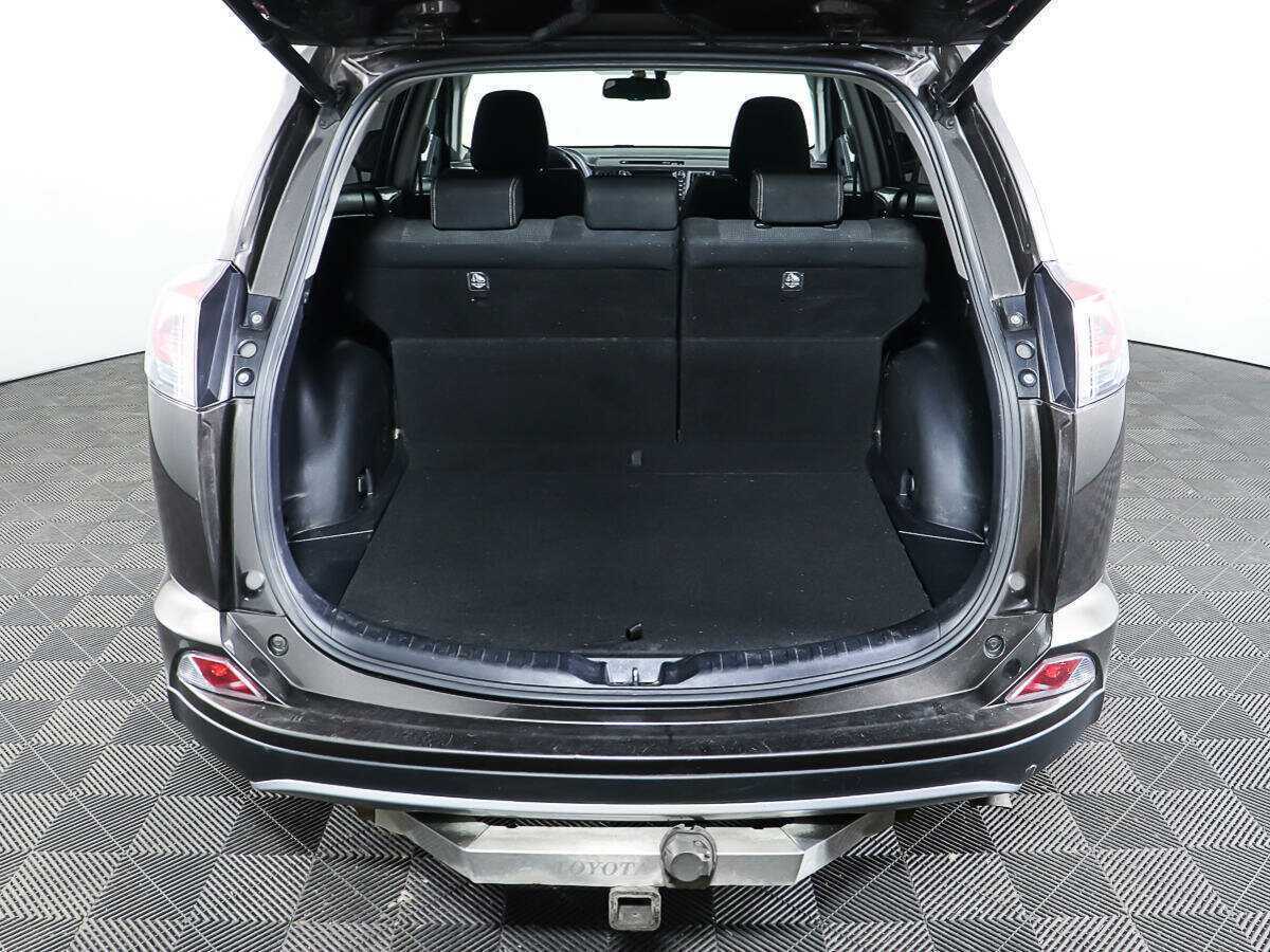 Б/У Тойота Рав4 2019 года. Фото: #9