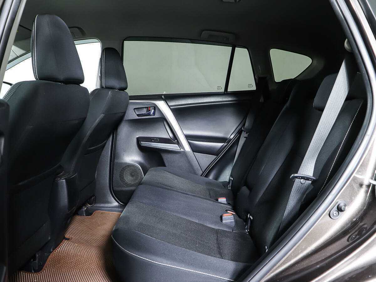 Б/У Тойота Рав4 2019 года. Фото: #11